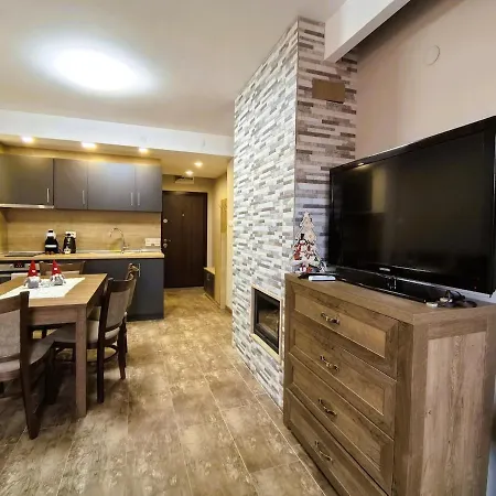 Cozy 1br Mountain View For 4 Guests * בנסקו